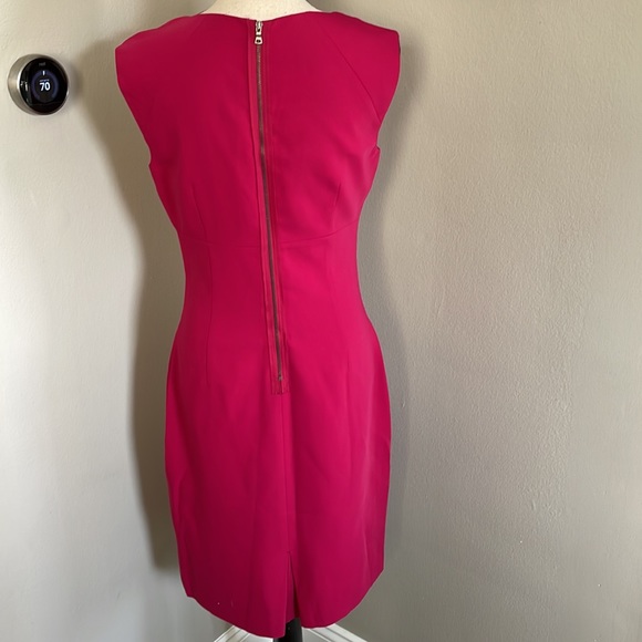 Tahari fuschia dres - Picture 6 of 10